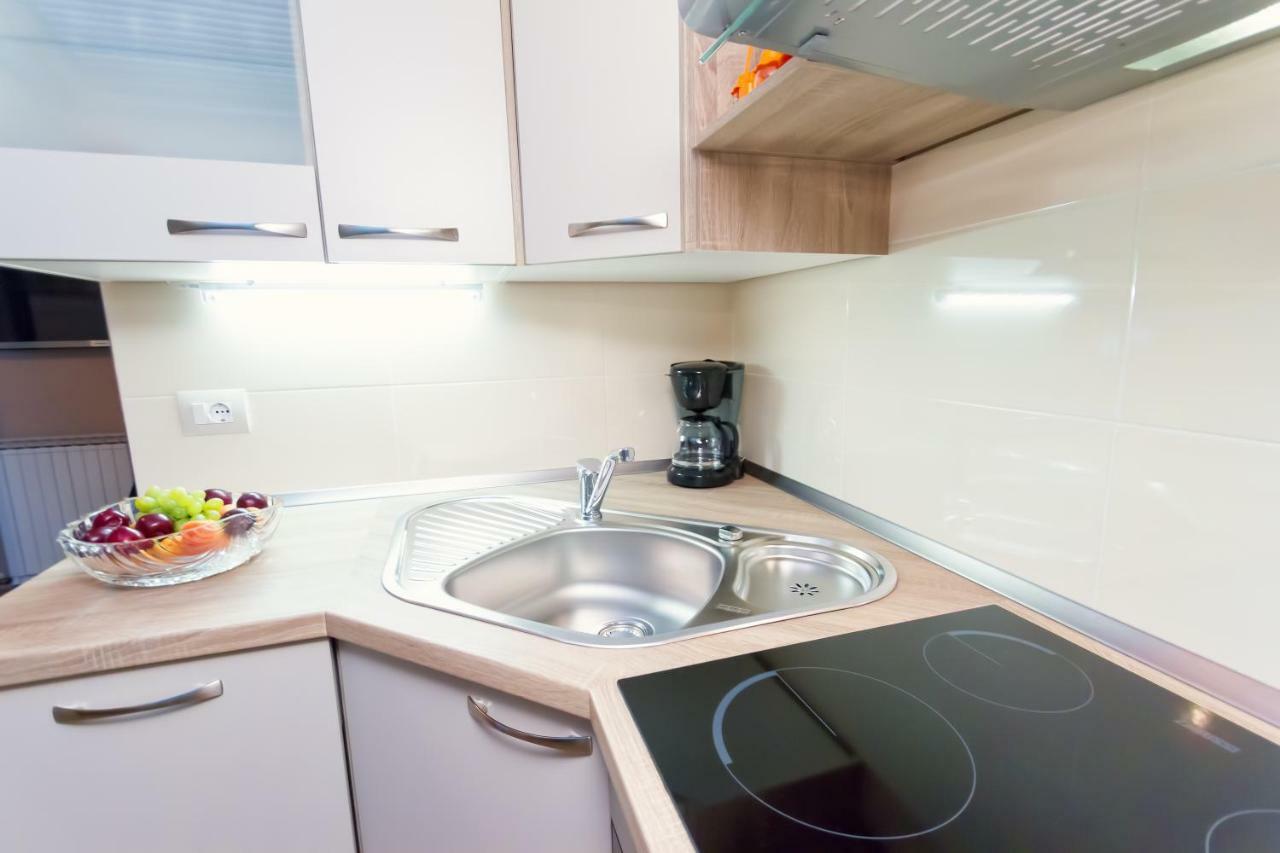 Apartments Mirjana Novigrad  Bagian luar foto