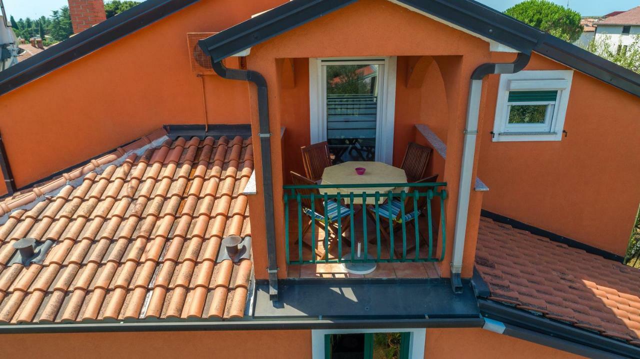 Apartments Mirjana Novigrad  Bagian luar foto